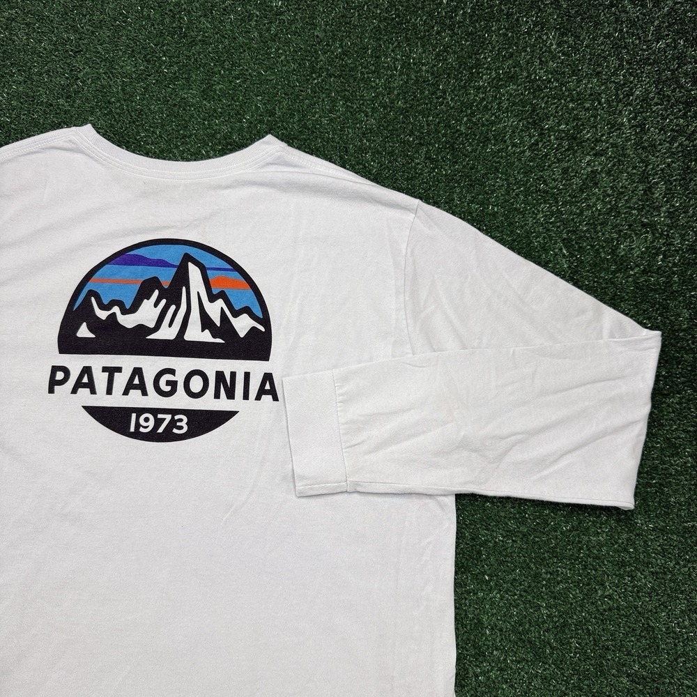 Patagonia Men's Long Sleeve Graphic T-Shirt Tee Size Medium White